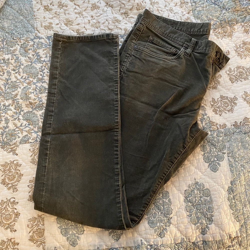 Men’s corduroy chinos